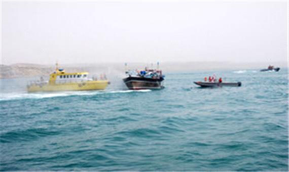 توقیف یک شناور باری حامل میلیاردها تومان کالای قاچاق