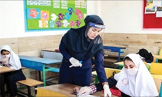 دانش‌آموزان برای حضور در کلاس باید کارت واکسن داشته باشند؟