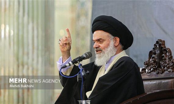 آیت الله صافی گلپایگانی زبان گویای حوزه در عصر غیبت بود