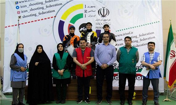 بانوی تفنگدار قمی بر سکوی سوم کشوری ایستاد