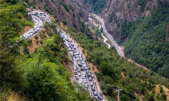 ترافیک 2 کیلومتری در مرزن‌آباد