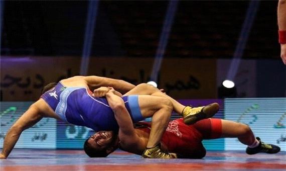 تقابل چهار تیم برتر کشتی فرنگی ایران در قم