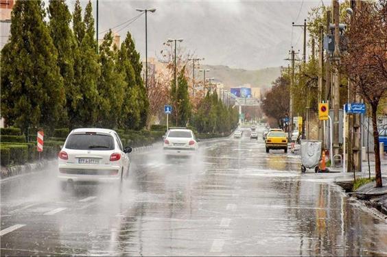 رگبار و رعد و برق در نقاط مختلف کشور