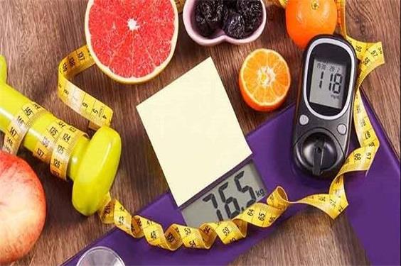 موز یا خرما؛ کدام یک برای قلب و کنترل قند خون شما بهتر است؟