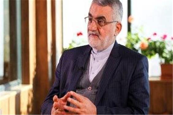 تحلیل علاءالدین بروجردی از سفر لاریجانی به عراق و لبنان