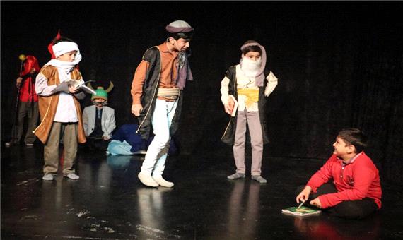2 نمایش حوزه هنری قم در جشنواره بین‌المللی تئاتر کودک روی صحنه می‌رود