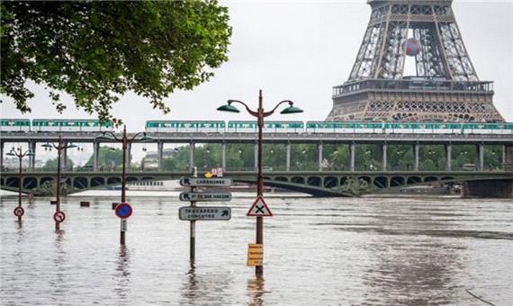 بارش‌ باران‌های سیل‌آسا در پاریس
