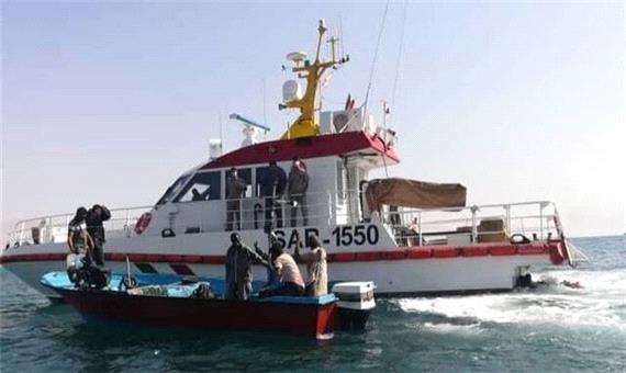 نجات جان چهار ملوان در آب‌های دریای عمان؛ چهار نفر مفقودند
