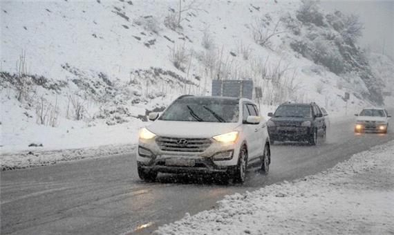 آخرین وضعیت ترافیکی جاده‌ها؛ جاده چالوس و آزادراه تهران - شمال یکطرفه شد
