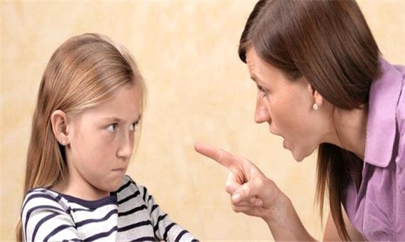 بد صحبت کردن والدین با کودک، چه بلایی بر سر او می آورد؟