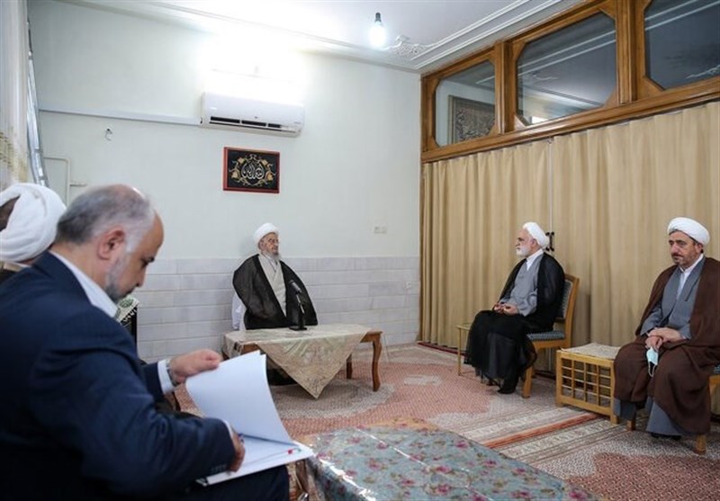رئیس قوه قضاییه با آیت‌الله مکارم شیرازی دیدار کرد