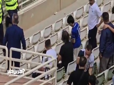 هجوم هواداران استقلال برای سلفی با ساپینتو که باعث کلافگی این مربی شد