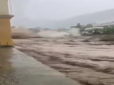 «سیل» دست‌کم ۵۰ پاکستانی را به کام مرگ کشید