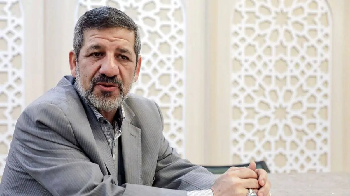 فعال اصولگرا: کشور در شرایطی نیست که با بنی‌صدرسازی رقیب را از صحنه بیرون کنیم