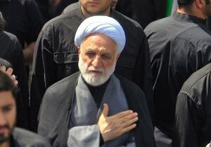 حضور بدون تشریفات رئیس قوه قضاییه در حرم رضوی