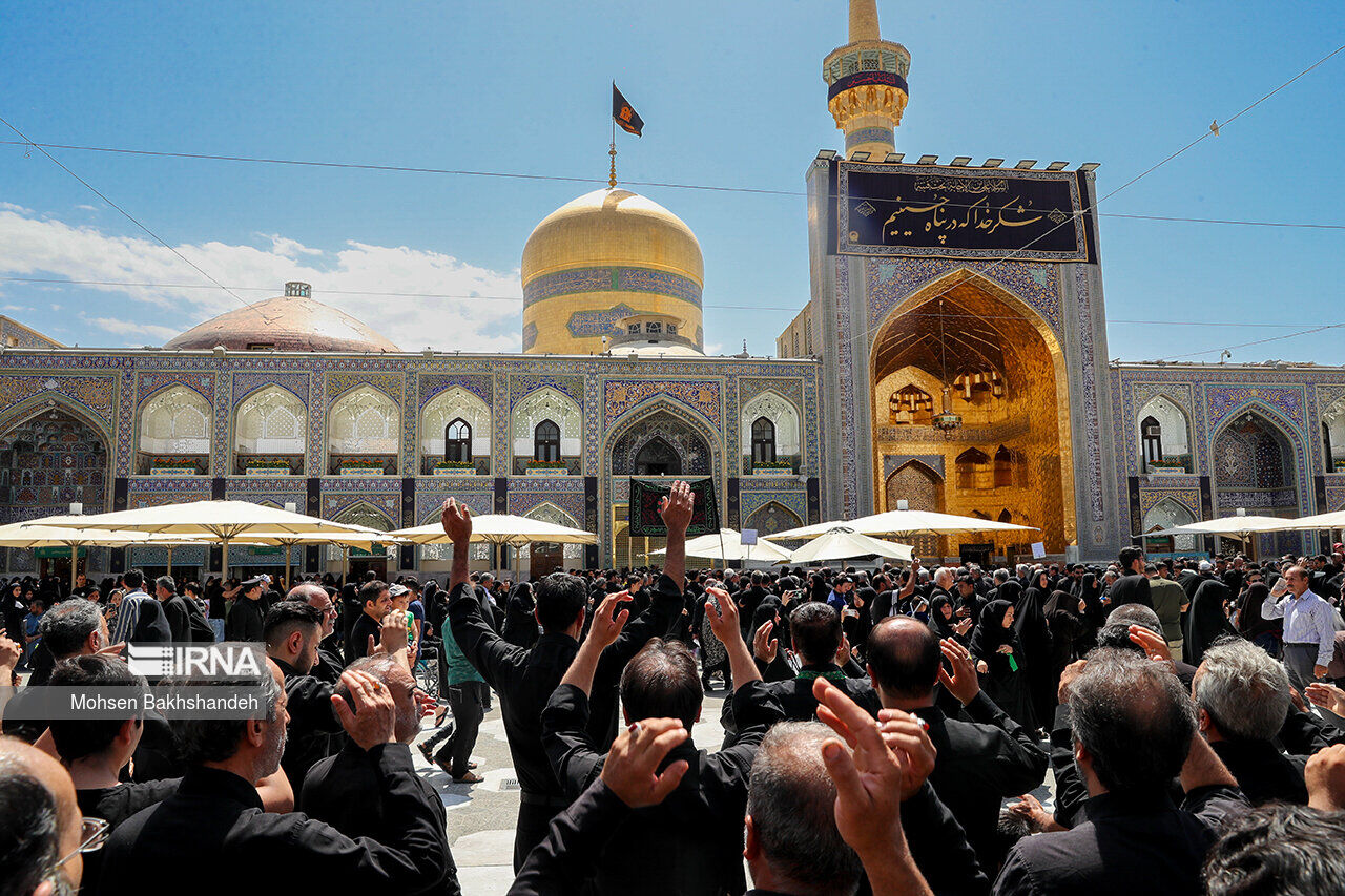 دریای اشک و دلدادگی زائران در روز شهادت امام رئوف