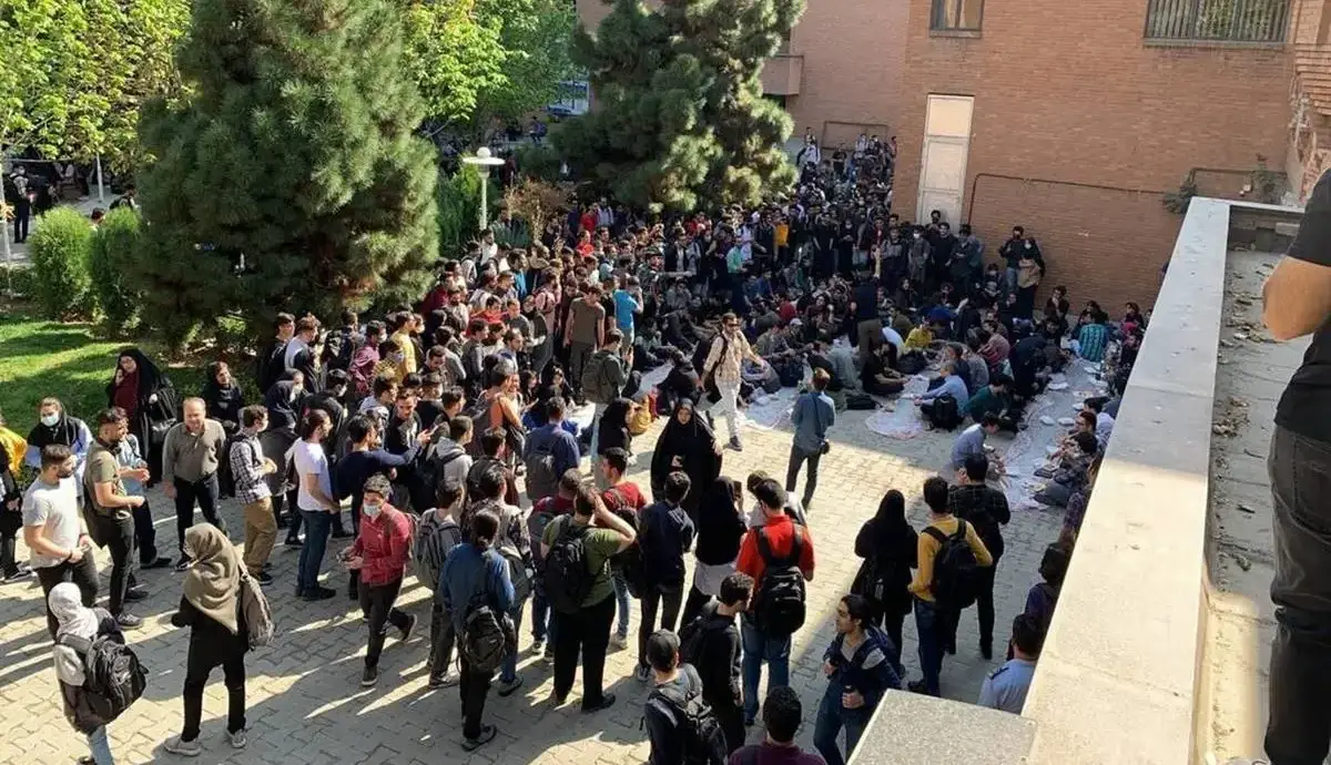 وزیر علوم: تمام دانشجویان محروم از تحصیل به دانشگاه‌ها بازگشتند