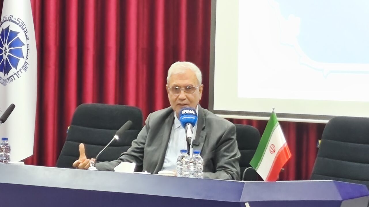 ربیعی: اگرچه جنگ فیزیکی پایان یافته اما ناامنی و به هم ریختگی روانی جامعه تداوم دارد