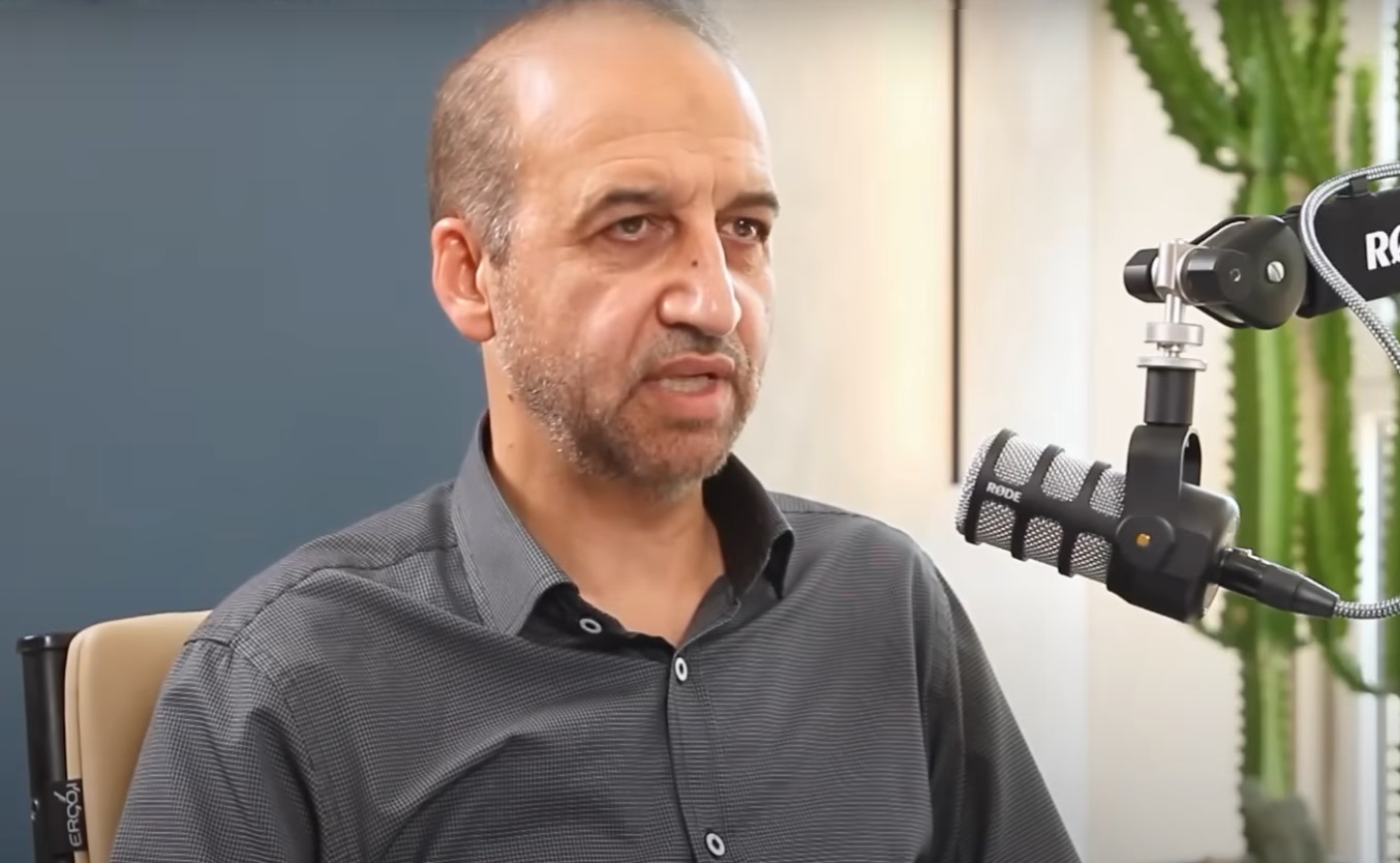 سرافراز: اینکه بگوییم همه چی خوب است که مشکل کشور را حل نمی‌کند
