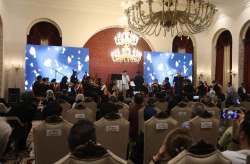 کنسرت «وحدت و اتحاد مقدس» در کیش
