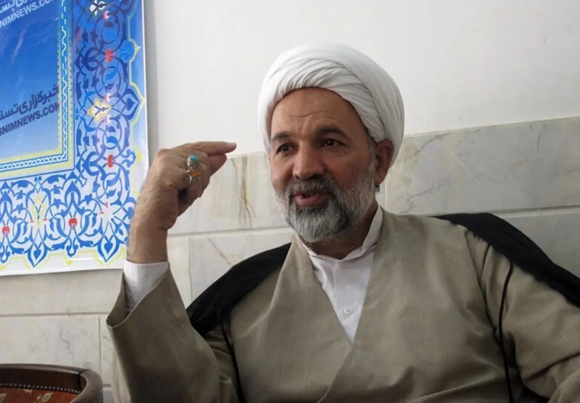 روانبخش: روحانیونی که وجوب حجاب را انکار می‌کنند، به‌ مراتب خطرناک‌تر از «رضاخان» هستند