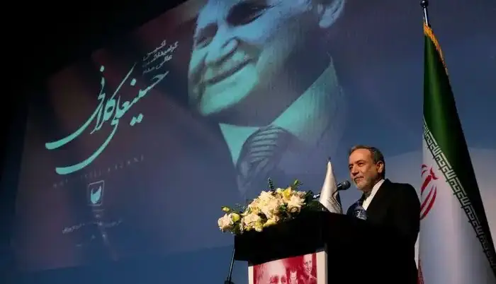 حاشیه جدید آقای وزیر برای پرسپولیس؛ شما لطفا کری نخوانید!