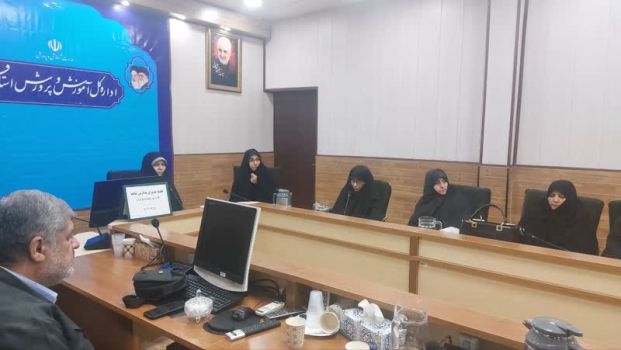 نخستین نشست مدیران مدارس شاهد استان قم در سال تحصیلی جدیدبرگزار شد.