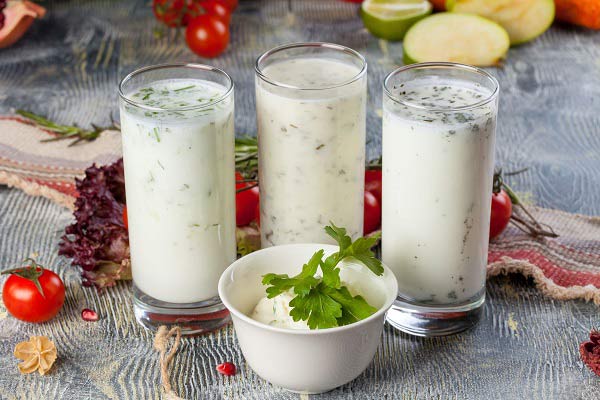 نحوه صحیح خوردن دوغ به همراه غذا