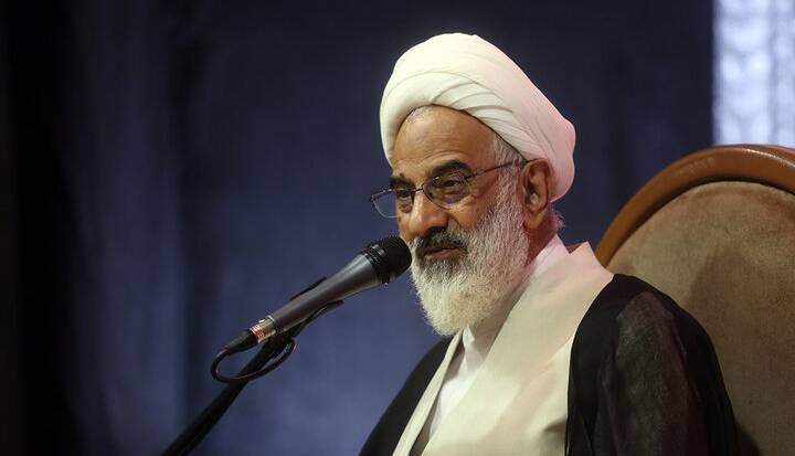 حاجی صادقی: آمریکا خیال تسلیم شدن ایران را به‌ گور خواهد برد