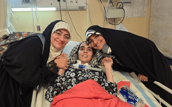 دختر شهید هاشمی‌تبار: آرزویم دیدار با رهبر انقلاب است