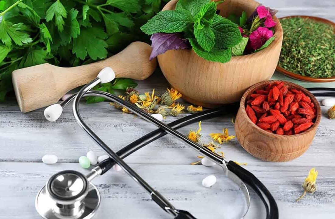 پاسخ کوبنده مخالفان طب سنتی!
