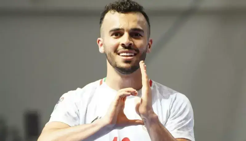 مرد سال آسیا را در شهرش اشتباه گرفتند!