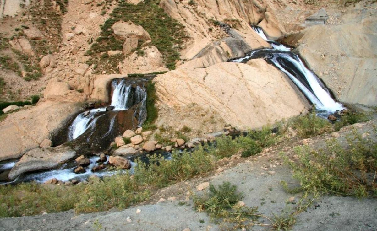 پر آبترین چشمه ایران خشک شد