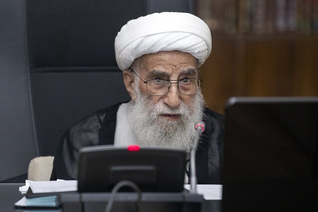 آیت‌الله جنتی: نگاه تمدن غرب به زنان استثماری است