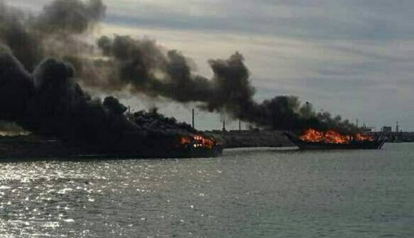 حریق در اسکله بندر چارک هرمزگان