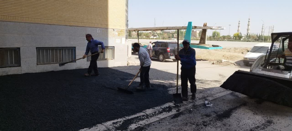 روکش آسفالت معابر منطقه ۵ قم بهسازی شد