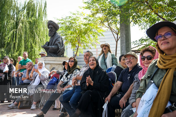 ارائه خدمات اقامتی به بازنشستگان و وظیفه‌بگیران کشوری