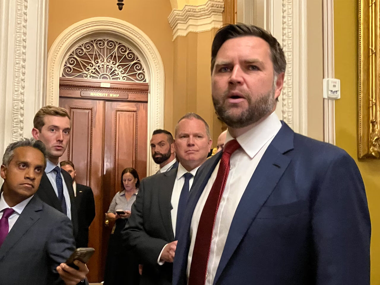 ونس با تکرار ادعاهای ضد ایرانی: ترامپ در صورت لزوم از قدرت نظامی آمریکا استفاده می‌کند