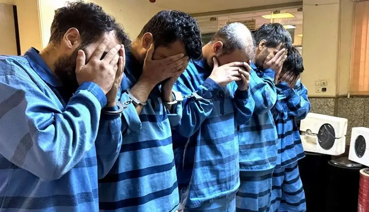 سرکرده باند سرقت، فوق لیسانس و مسلط به سه زبان