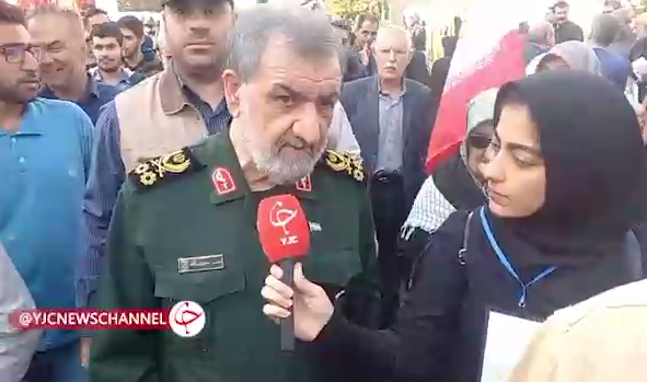 محسن رضایی: به دنبال ساخت بمب اتم نیستیم