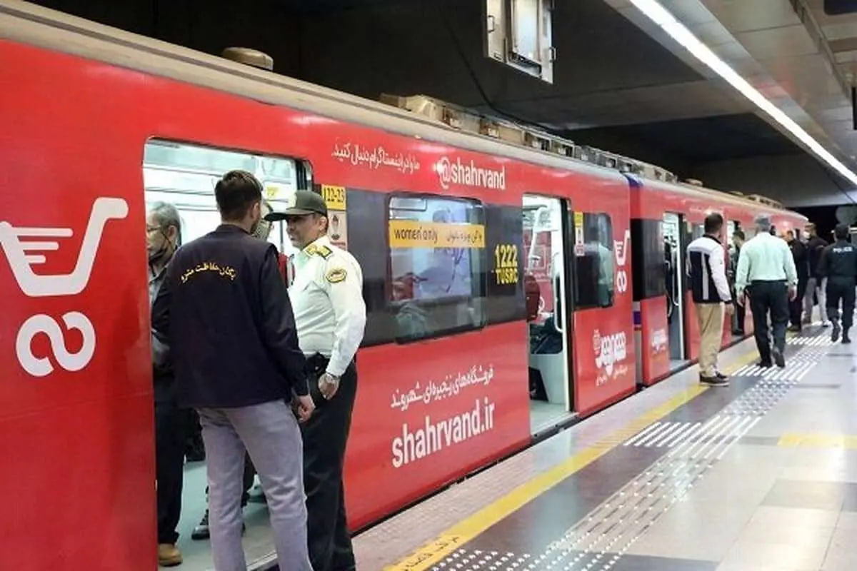 سرقت میلیاردی از سالمندان در مترو به بهانه کمک