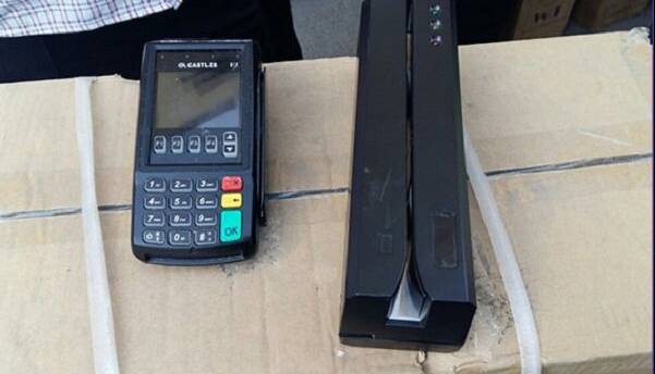 اسکیمر چیست و چگونه سارقان اطلاعات بانکی را از شما می‌ربایند؟