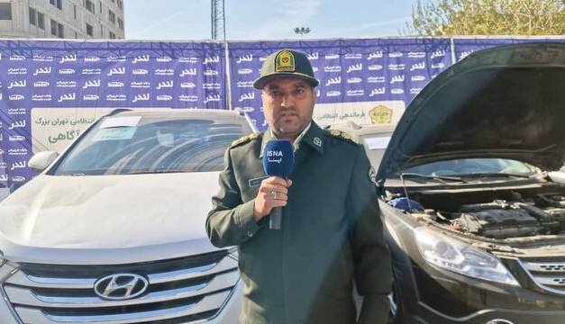 جعل پلاک «خودروی فروشی» در تهران؛ مالک خودروی غیراستاندارد دستگیر شد