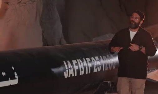 ابوذر روحی در تونل‌های موشکی برای شهیدان باقری و حاجی‌زاده خواند