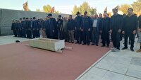 تشییع پیکر مادر خلبان شهید ابوالفضل مهدیار برگزار شد
