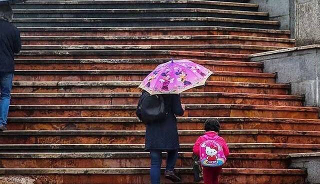 باران تهران اسیدی و سربی است؟