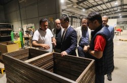 بازدید معاون اقتصادی و سرمایه‌گذاری از پروژه‌های بزرگ کیش؛ از پیشرفت روما کیش تا ظرفیت‌سازی صنعتی در سام چوب