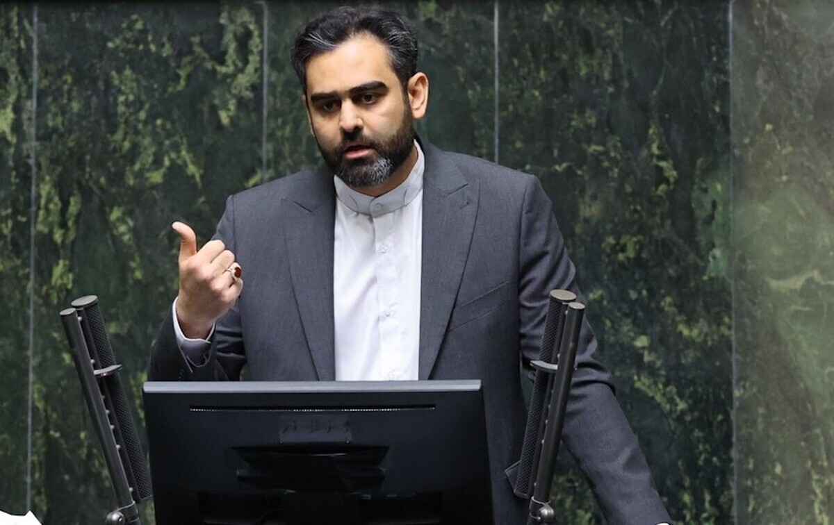 ثابتی: دارایی‌های قبل و بعد مسئولیت روحانی، آخوندی، زنگنه، جهانگیری و شمخانی را اعلام کنید