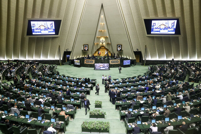 تذکرات شفاهی نمایندگان به پزشکیان و وزرا