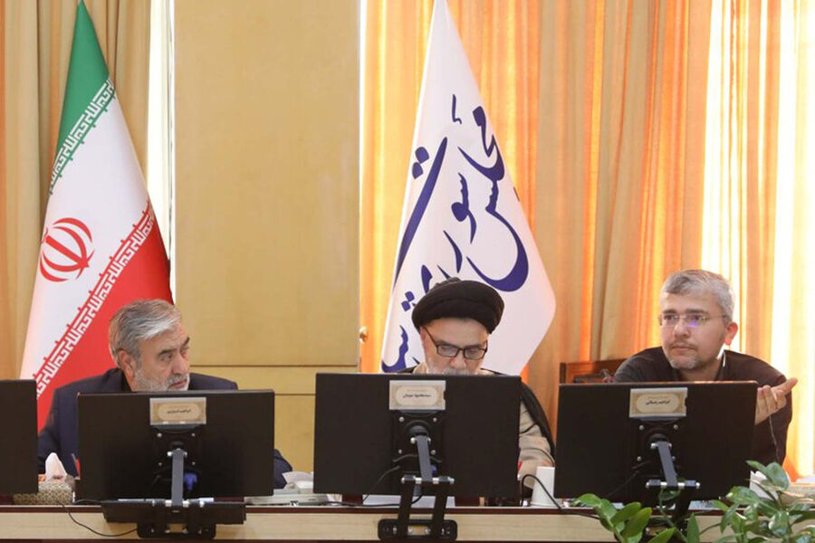 سخنگوی کمیسیون امنیت ملی مجلس: موادی از طرح مقابله با نفوذ بیگانگان در این کمیسیون تصویب شد